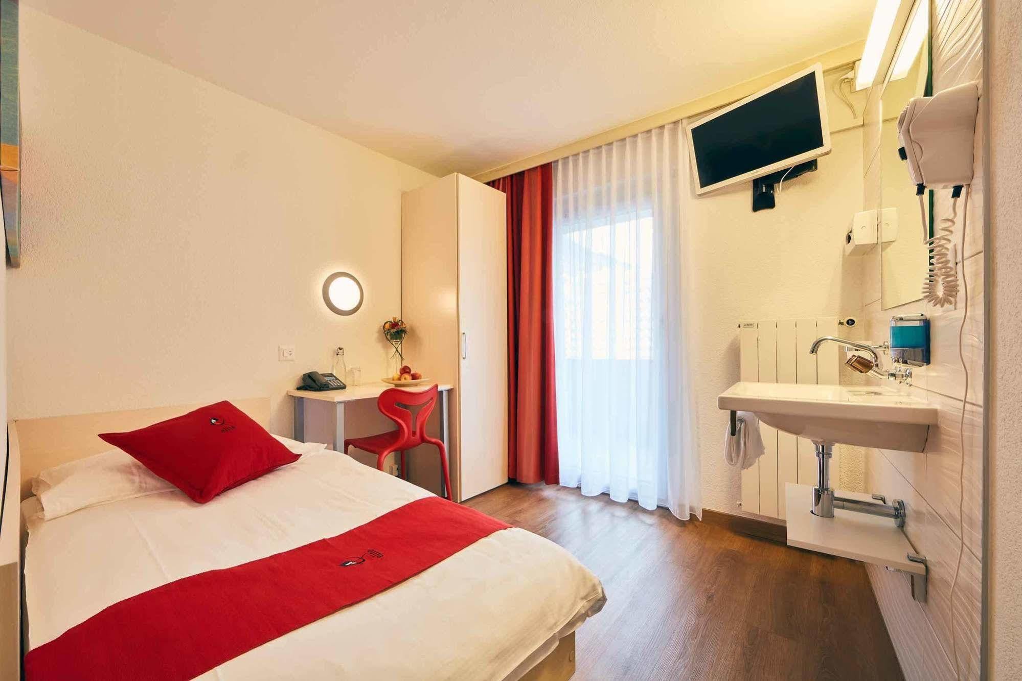 Hotel Elite Visp Exterior foto